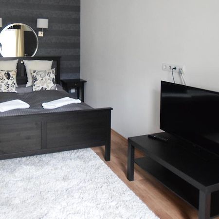 Luxury Apartment By Hi5-Varoshaz Suite Budapest Eksteriør billede
